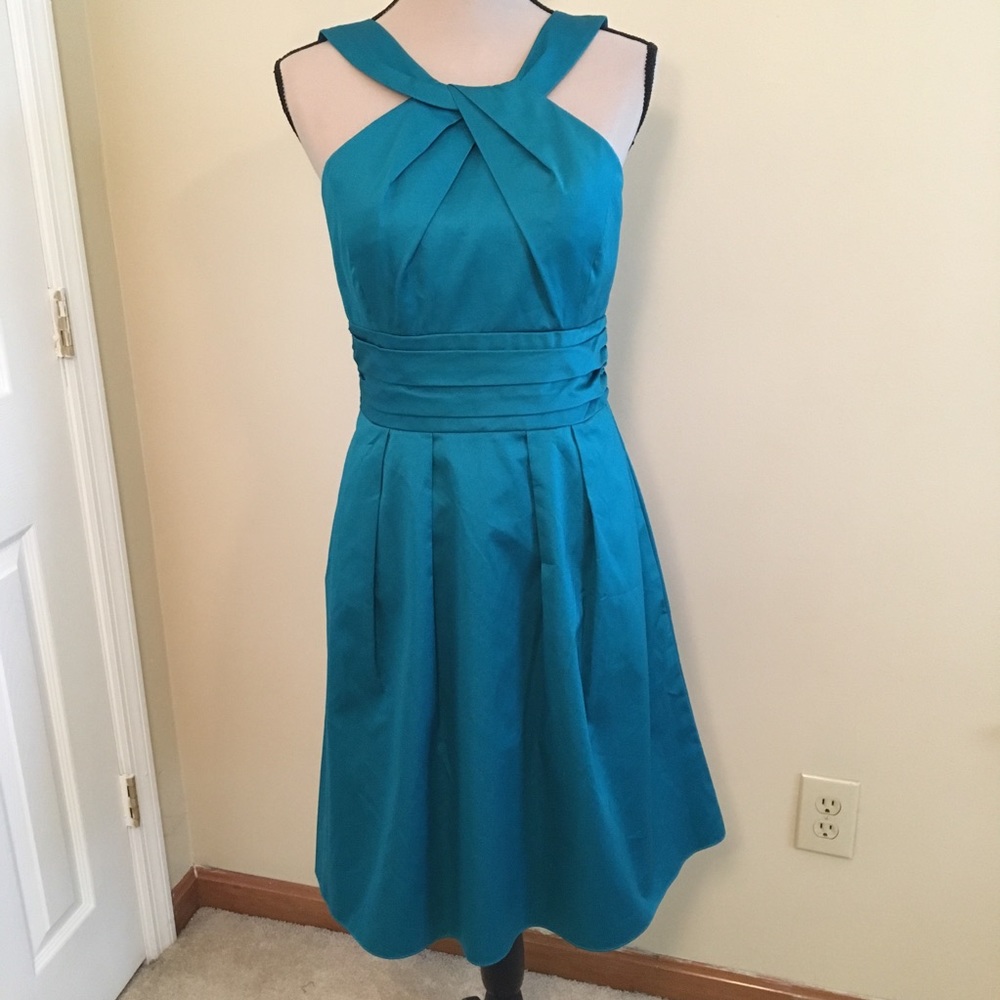David’s Bridal Cotton Y-Neck Pleated Formal Dress